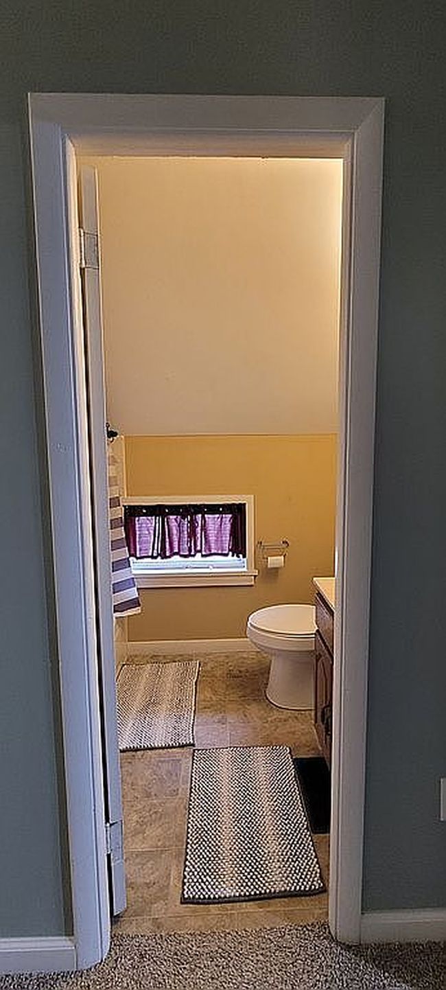 Additional photo 1 of property located at 571 E Main St