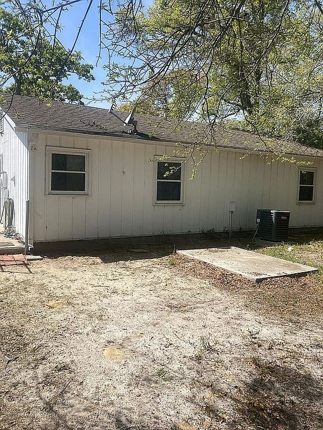 Image of 164 Ne 9th St