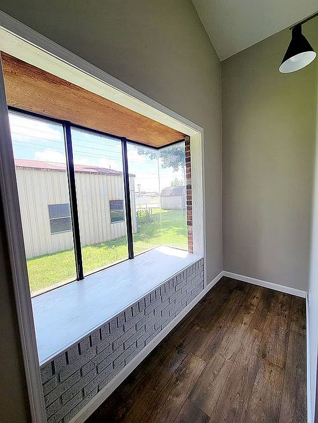 Photo of 941 Cambridge Dr, Sikeston, MO
