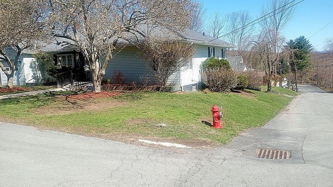 Image of 13 3rd St