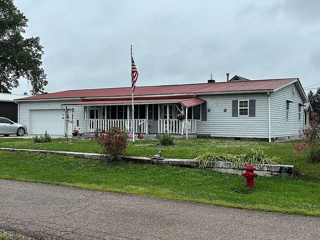 Image of 713 1st St