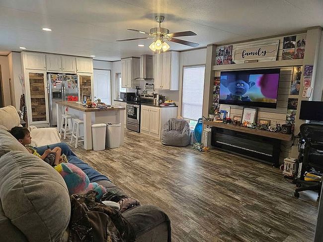 5512 El Molino Cir #224, Del Valle, TX