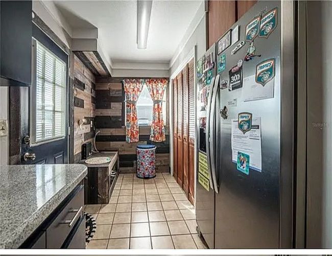 Image of 1165 Eleanore Ave