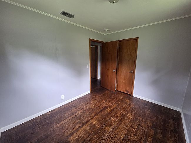 Image of 1112 Saint Matthews Rd