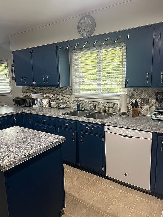 Image of 1106 5th Ave