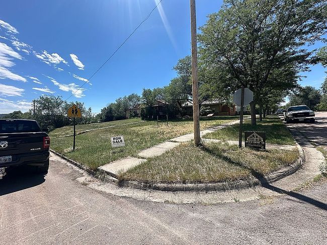 Photo of 342 N 19th St, Hot Springs, SD