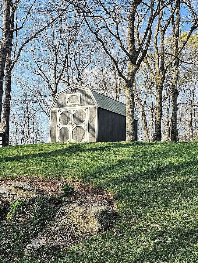 Image of 952 Iron Bridge Rd