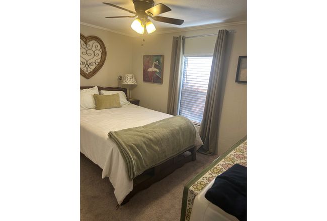 Photo of 1020 Hyde Park Circle