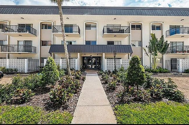 Photo of 4610 W Gray St Unit 310, Tampa, FL