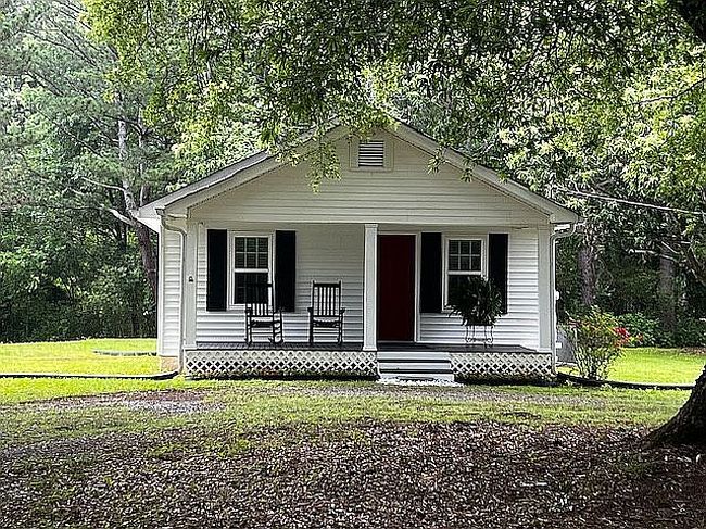Image of 3045 S Riverbend Rd