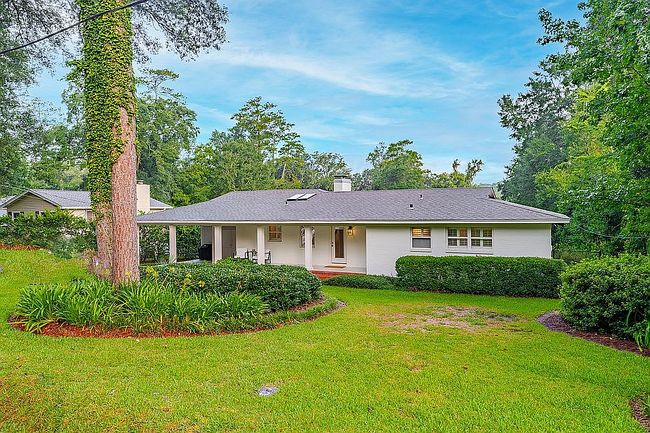 Photo of 2116 W Randolph Cir, Tallahassee, FL