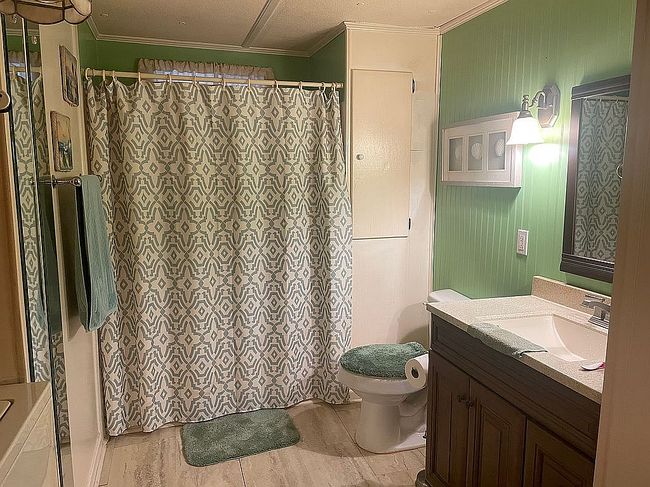 Image of 133 Mobile Dr #E