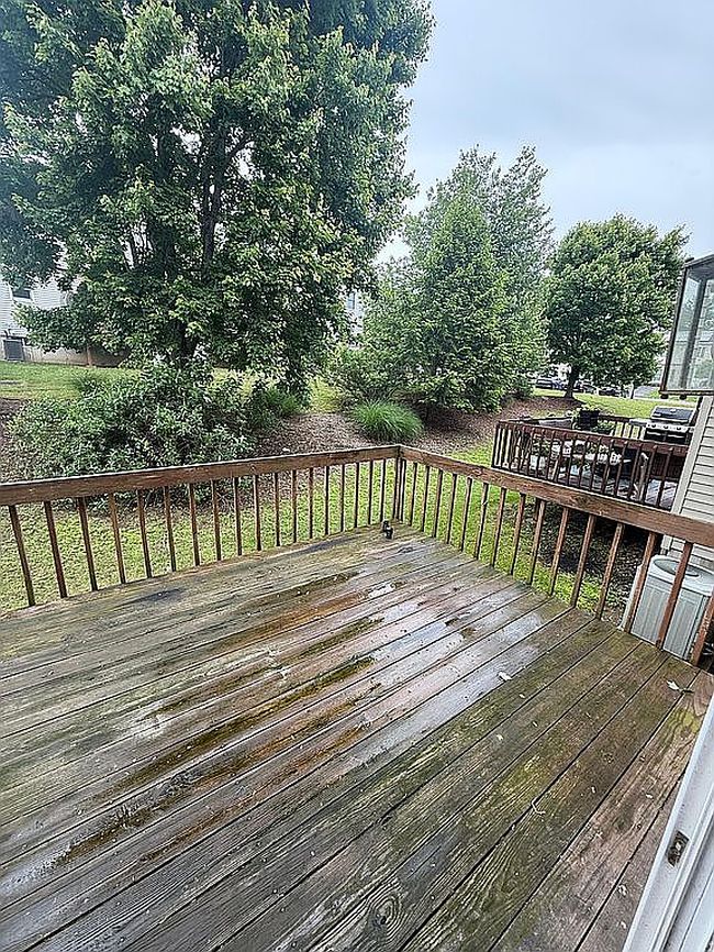 Photo of 43 Komonchak Cir, West Haverstraw, NY
