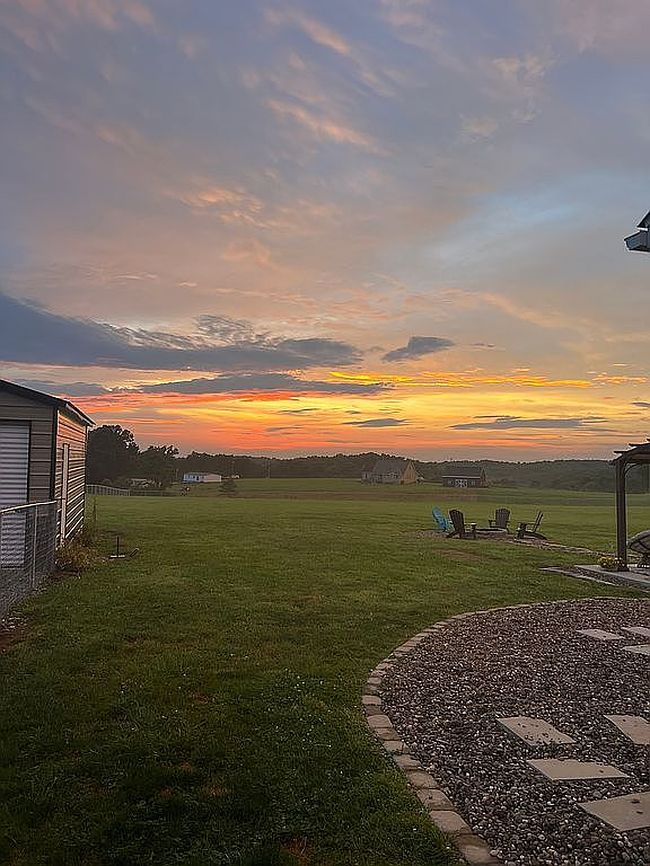 Photo of 2289 Runa Rd, Mount Nebo, WV