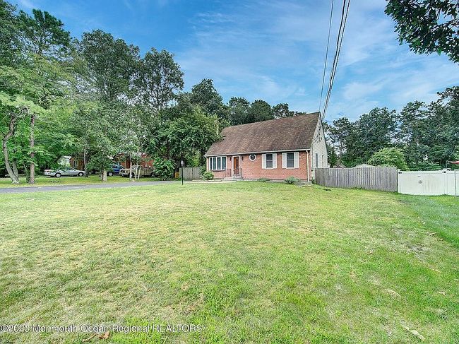 Photo of 616 Broadway Blvd, Toms River, NJ