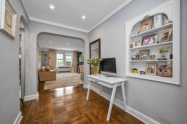 Photo of 11114 76th Ave Apt 411, Flushing, NY