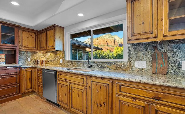Photo of 345 Coronado Trl, Sedona, AZ