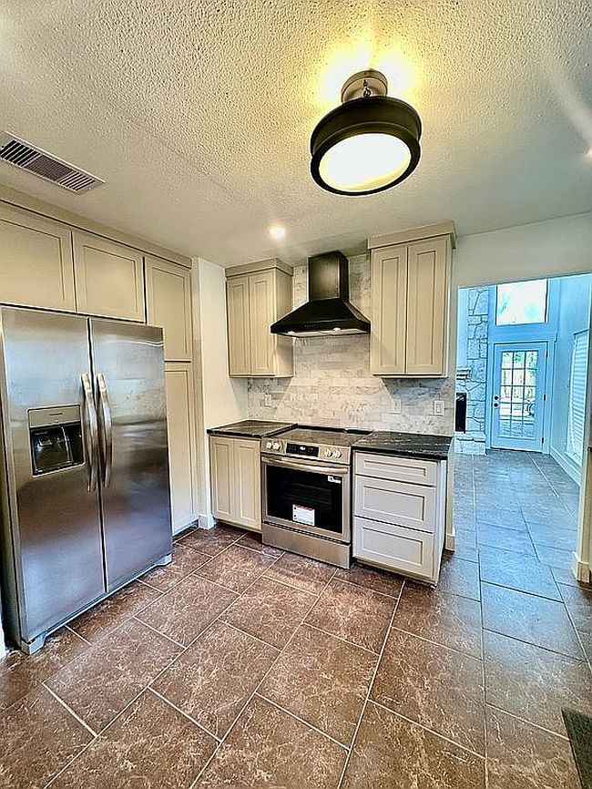 Photo of 14955 Oak Smt, San Antonio, TX