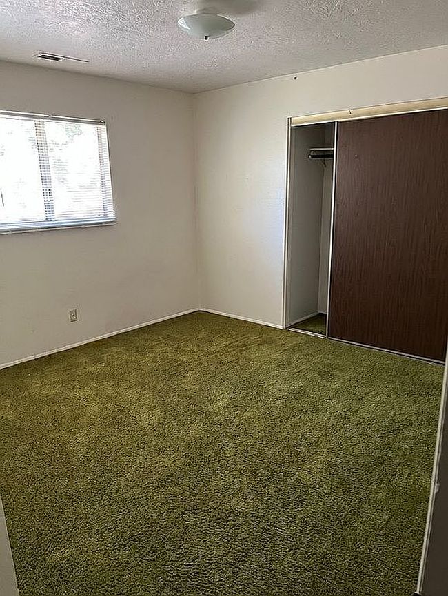 Photo of 1251 S Mountain View Dr, Cedar City, UT