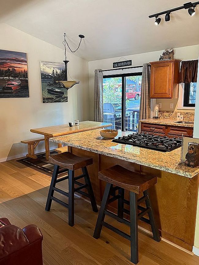 Photo of 291 Pine St, Tahoma, CA