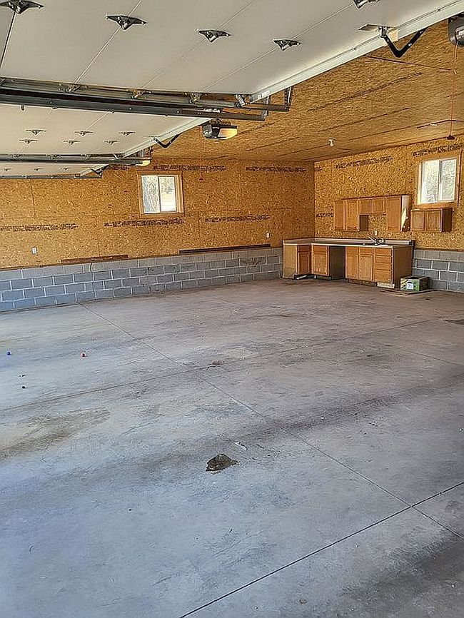 Image of 422 S East Park St