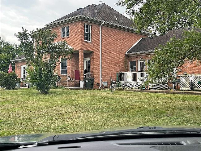 Additional photo 2 of property located at 2402 Pembroke Rd