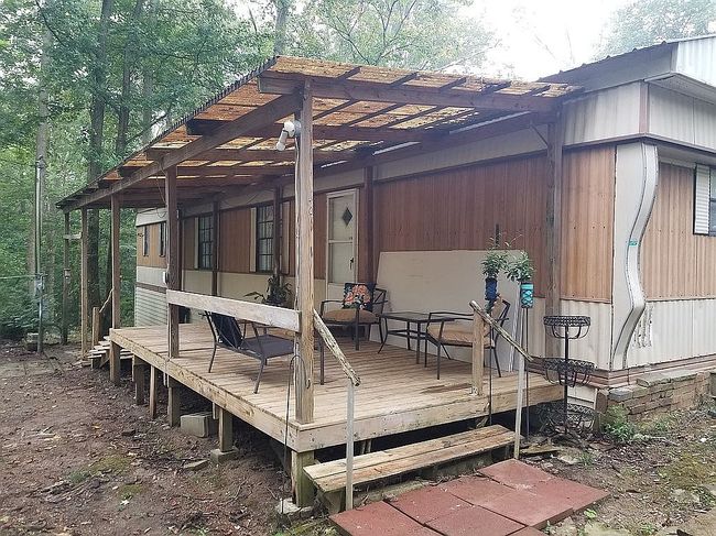 Photo of 1140 Geedeville Rd, Bradyville, TN