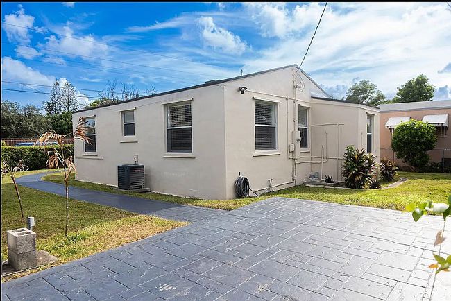 Image of 1101 Nw 30th St