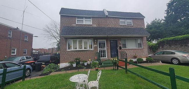 Image of 2515 Sandeland St
