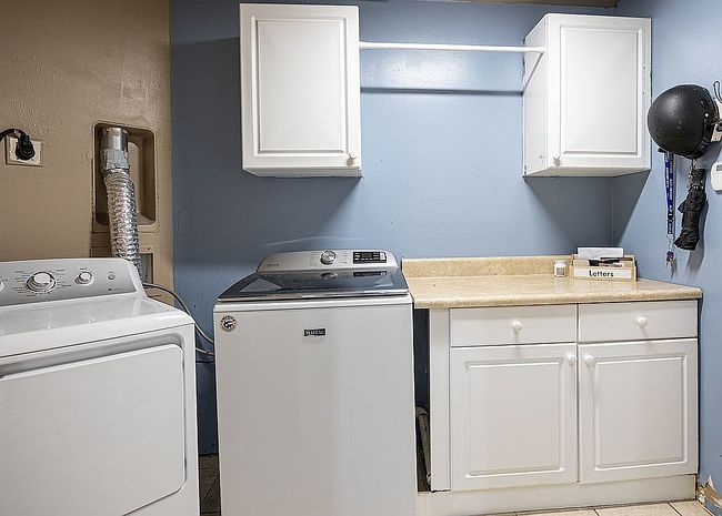 Image of 2207 Ne 27th Ter