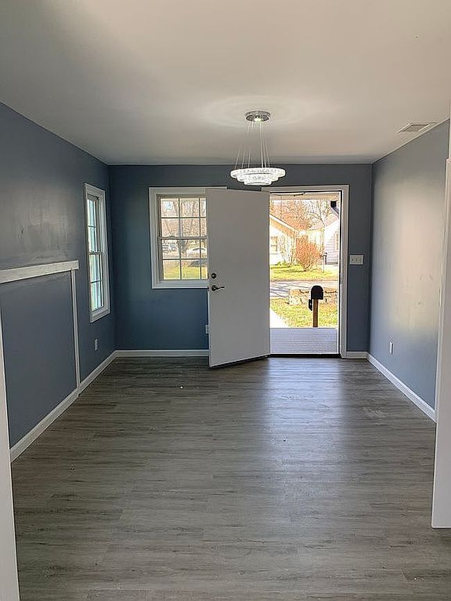 Image of 4400 S 8th St