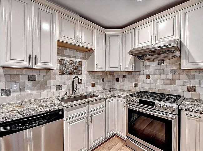 Additional photo 4 of property located at 3301 Henderson Mill Rd Apt U1