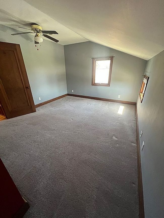 Photo of 2556 30th St, Moline, IL