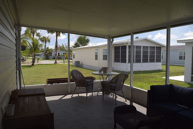 Image of 6756 Dulce Real