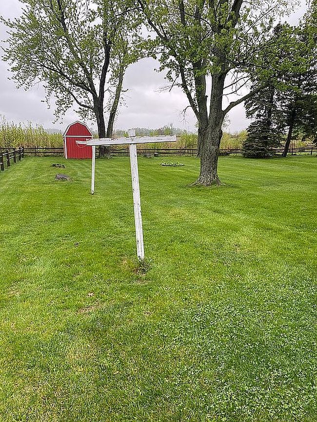 Image of 719 N Stadium Rd