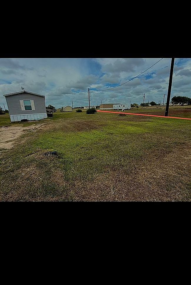 Additional photo 2 of property located at 98 Thresher Fish Ln