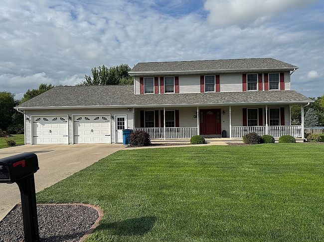 Photo of 1714 Peri Dr, Mendota, IL