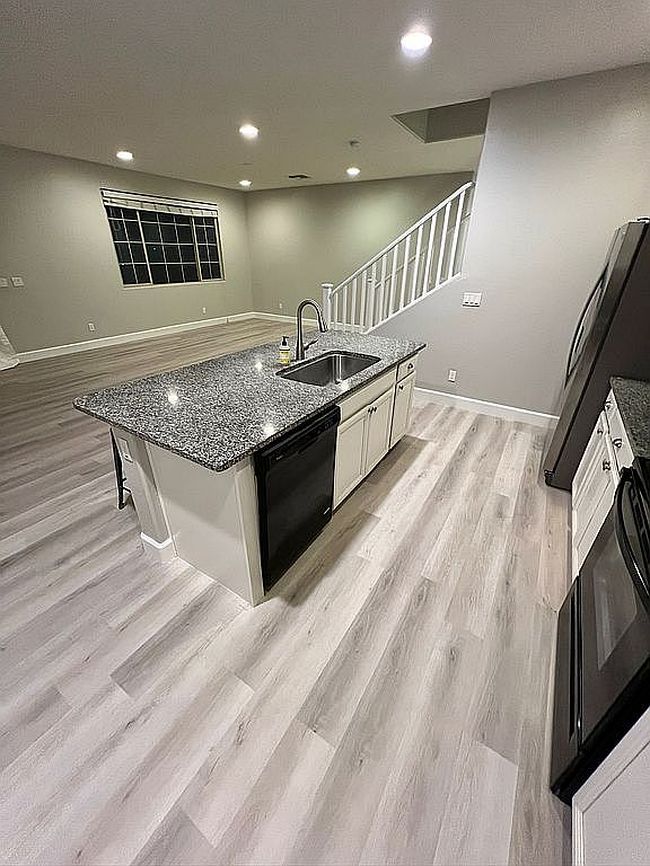 Image of 263 N Wilson Dr