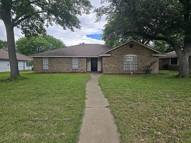 Image of 925 Shell Ln