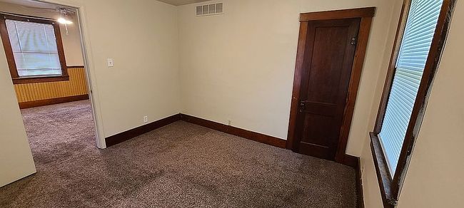 Photo of 155 S Sunnyside Rd, Decatur, IL