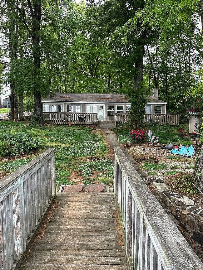 Image of 1769 Shoreline Dr
