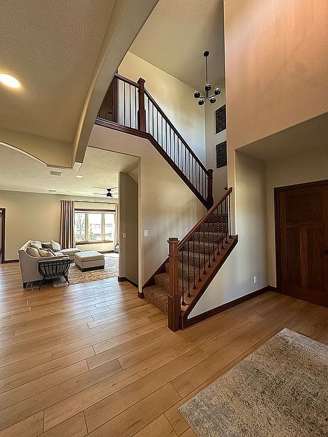 Image of 1205 S Discovery Ave