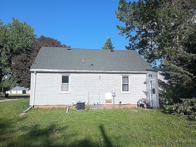 Image of 107 Adrian St S