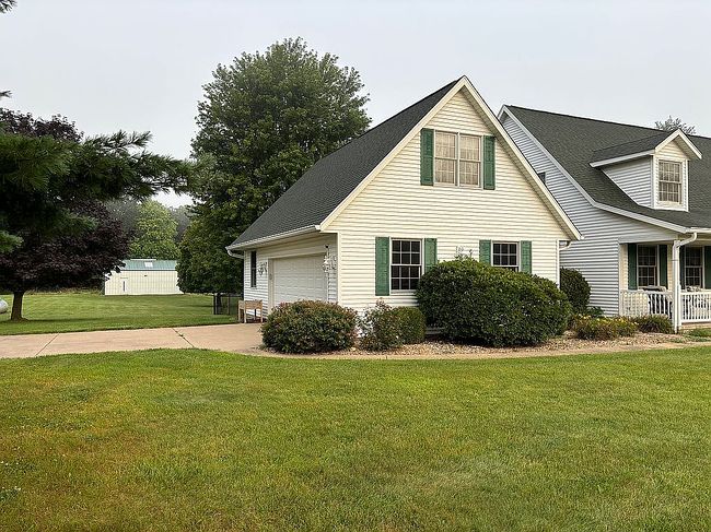 Photo of 1440 School St, Washington, IL