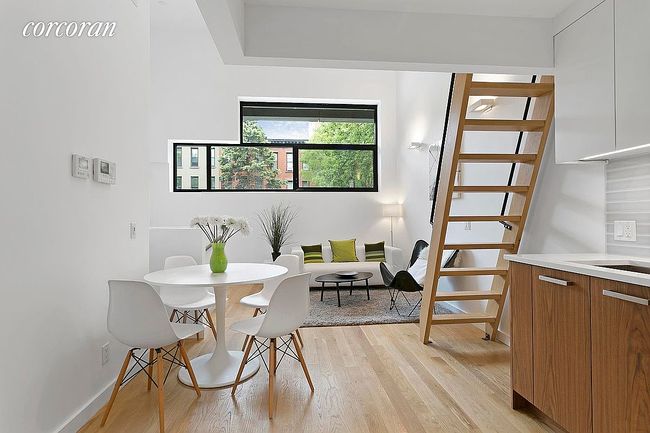 Preview of property located at 701 Union St Apt 1A