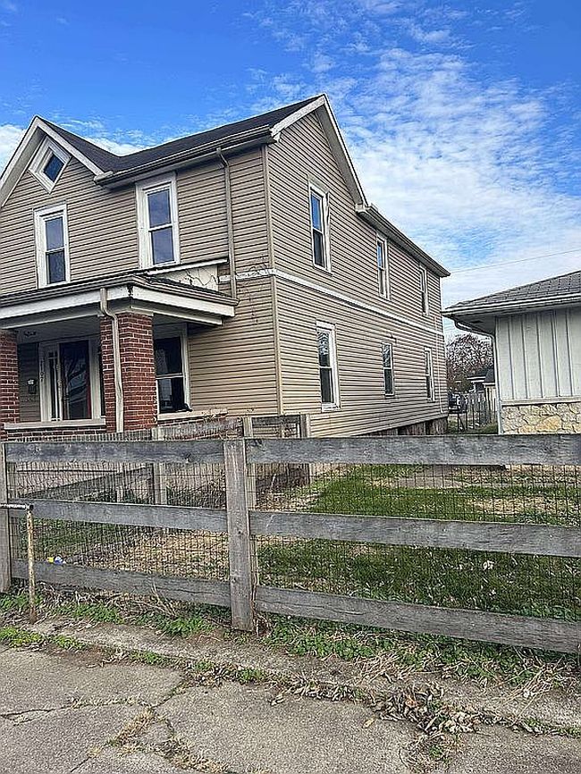 Photo of 2107 Pearl St, Middletown, OH