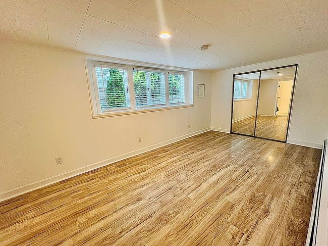 Image of 58 W 6th St