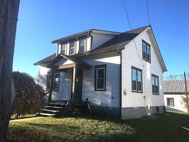 Photo of 144 Long St, Spring Mills, PA