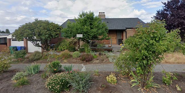 Additional photo of property located at 5903 36th Ave Sw