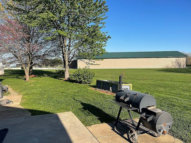 Image of 112 W Harrisonville Dr